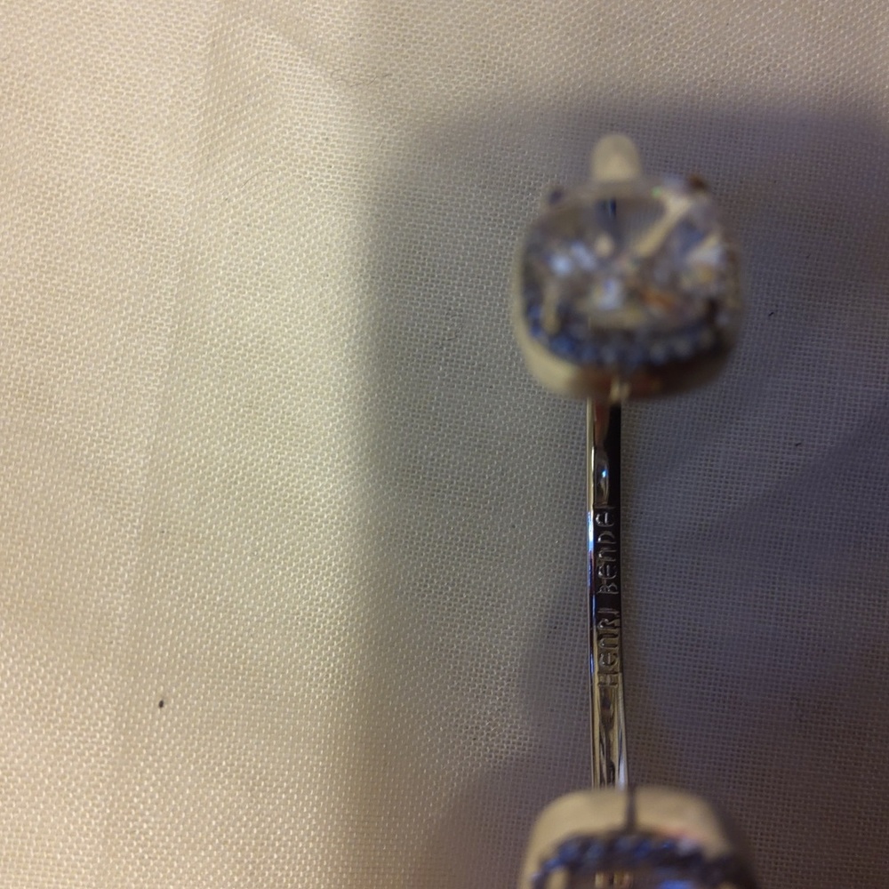 💥New💥HENRI BENDEL 🥳Host Pick🥳 Bracelet with Rhinestones - Picture 4 of 4